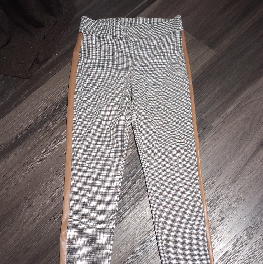 J Ribkoff Cropped Pants - Picture 3 of 7